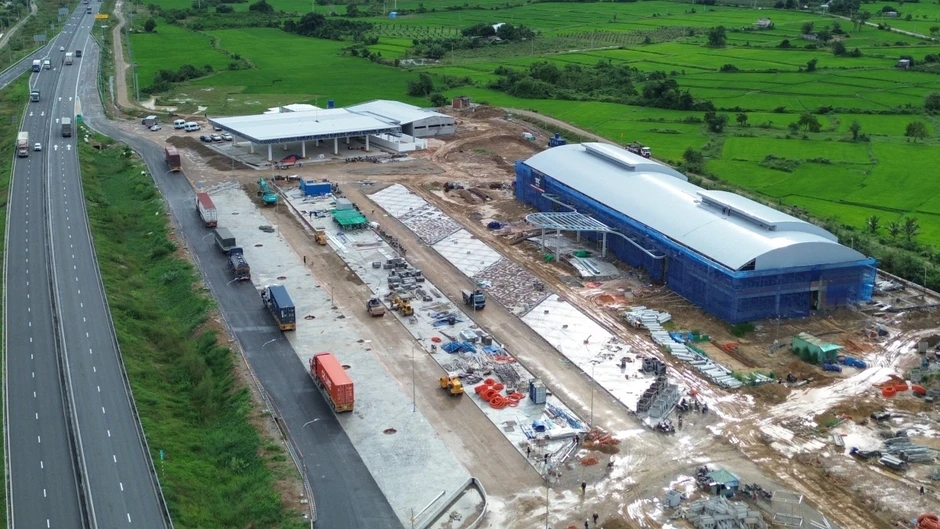 Cục Đường bộ ra “tối hậu thư” với trạm dừng nghỉ cao tốc chậm tiến độ