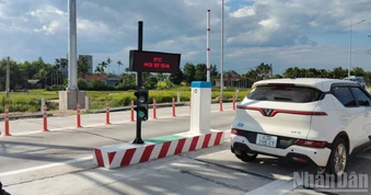 Cục Đường bộ Việt Nam đề nghị rà soát việc thu phí ví điện tử liên kết tài khoản giao thông
