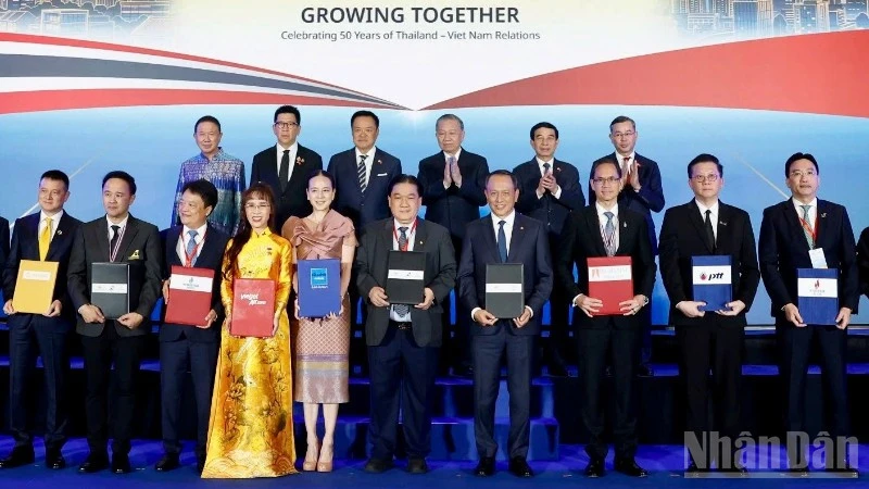 Cuộc gặp gỡ đặc biệt của hai nữ doanh nhân hàng đầu Đông Nam Á Cuộc gặp gỡ đặc biệt của hai nữ doanh nhân hàng đầu Đông Nam Á