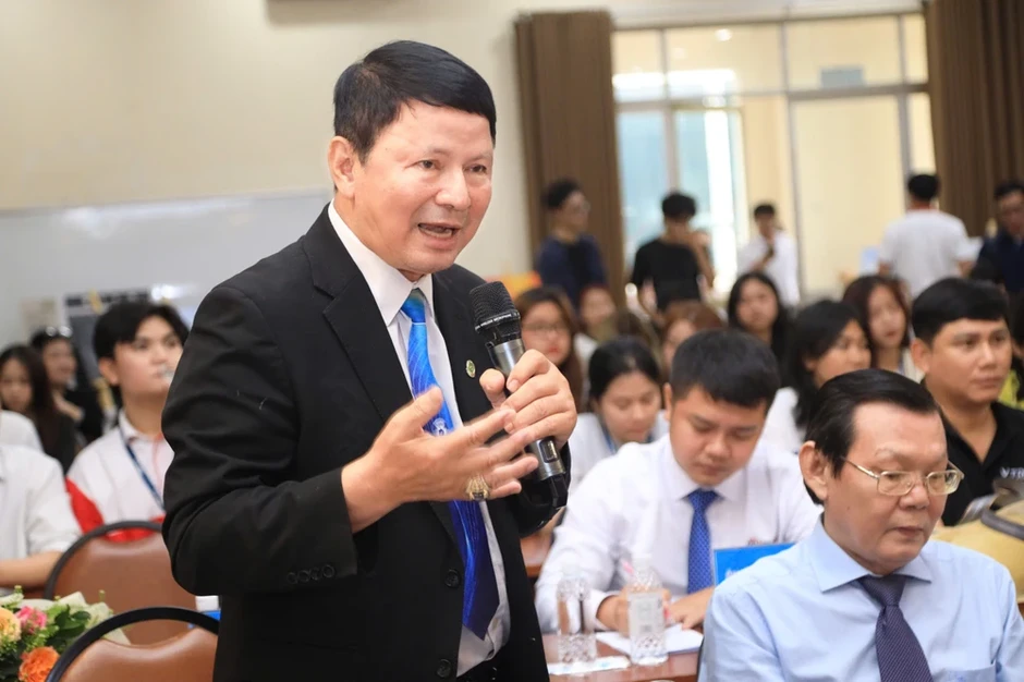 Cuộc thi ảnh 'TP.HCM - Sắc màu mới': Sân chơi phát hiện những tài năng trẻ Cuộc thi ảnh 'TP.HCM - Sắc màu mới': Sân chơi phát hiện những tài năng trẻ
