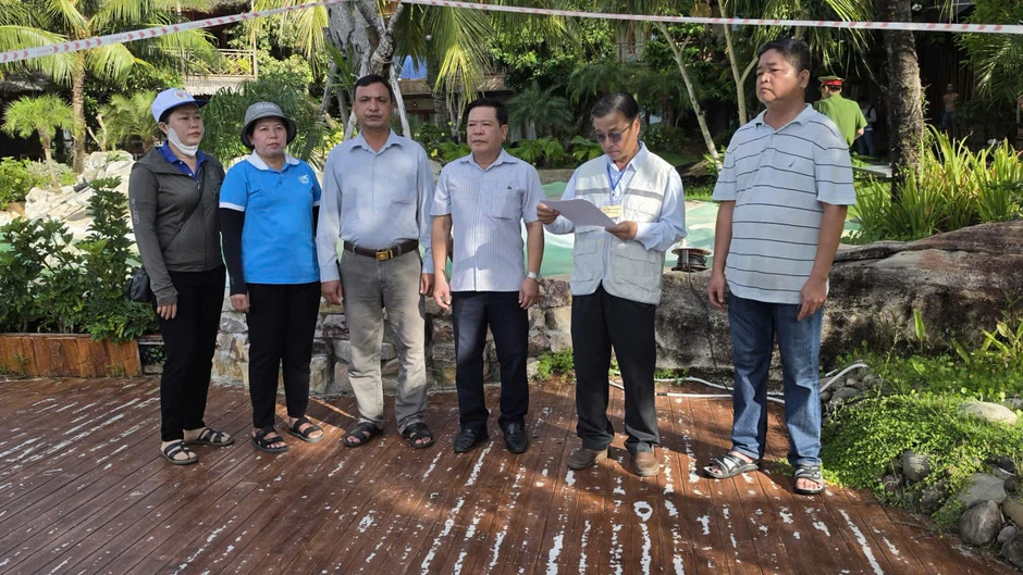 Cưỡng chế 9 căn bungalow xây dựng trái phép ở Phú Quốc Cưỡng chế 9 căn bungalow xây dựng trái phép ở Phú Quốc
