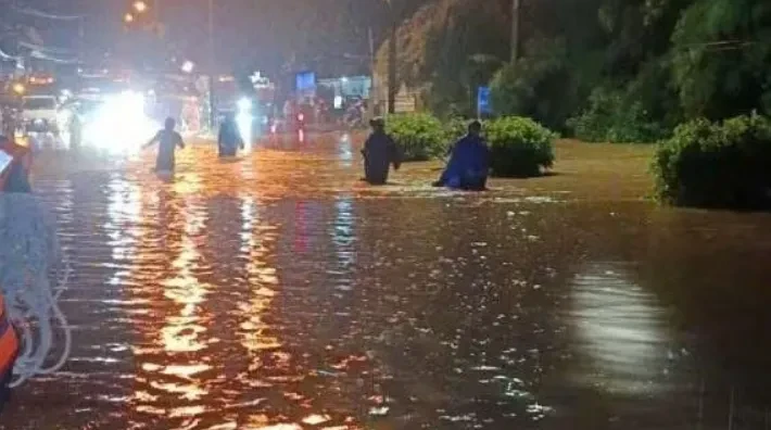 Cứu kịp thời 3 người dân bị nước cuốn trôi ở Đồng Nai