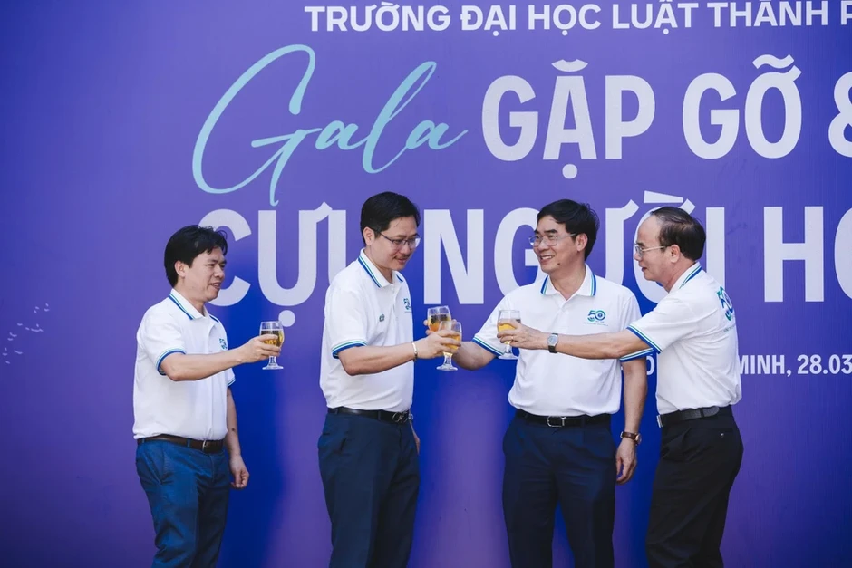 Cựu người học góp phần tạo nên giá trị của Trường ĐH Luật TP.HCM Cựu người học góp phần tạo nên giá trị của Trường ĐH Luật TP.HCM