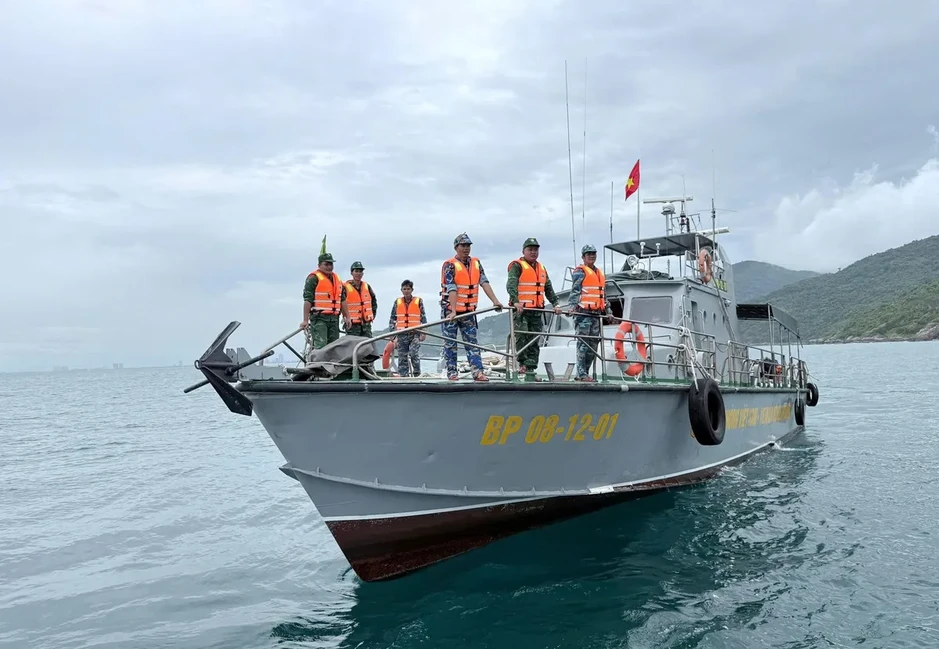 Cứu sống nạn nhân thứ hai trong vụ 4 người bị sóng cuốn tại Đà Nẵng