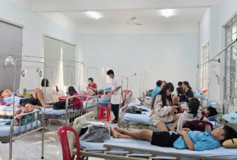 Đắk Lắk thông tin về vụ 83 người bị ngộ độc sau ăn bánh mì Đắk Lắk thông tin về vụ 83 người bị ngộ độc sau ăn bánh mì