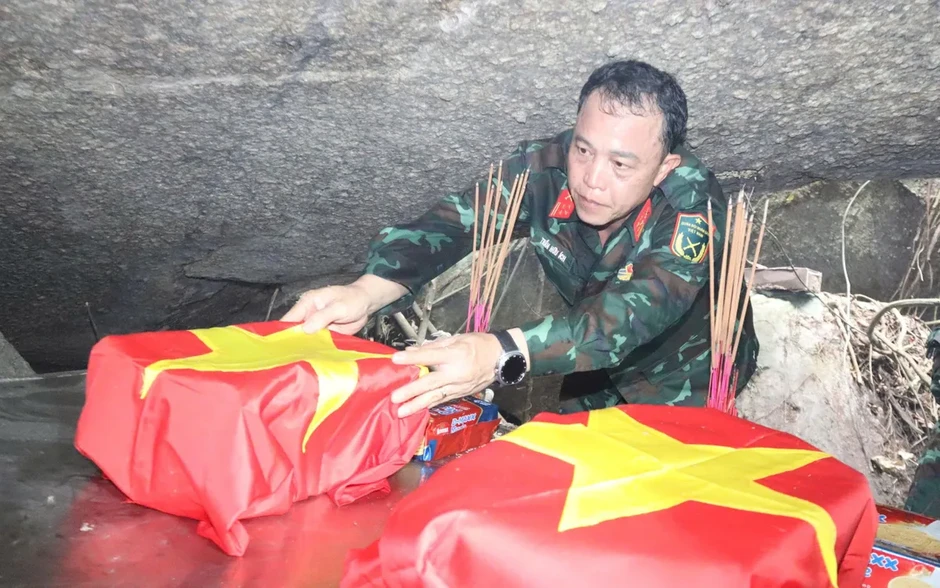 Đà Nẵng: 8 hài cốt liệt sĩ được tìm thấy tại Hang Đá Sập Đà Nẵng: 8 hài cốt liệt sĩ được tìm thấy tại Hang Đá Sập