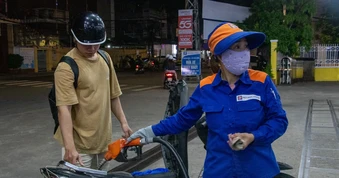 Đà Nẵng bàn giải pháp hỗ trợ doanh nghiệp trước biến động giá xăng dầu