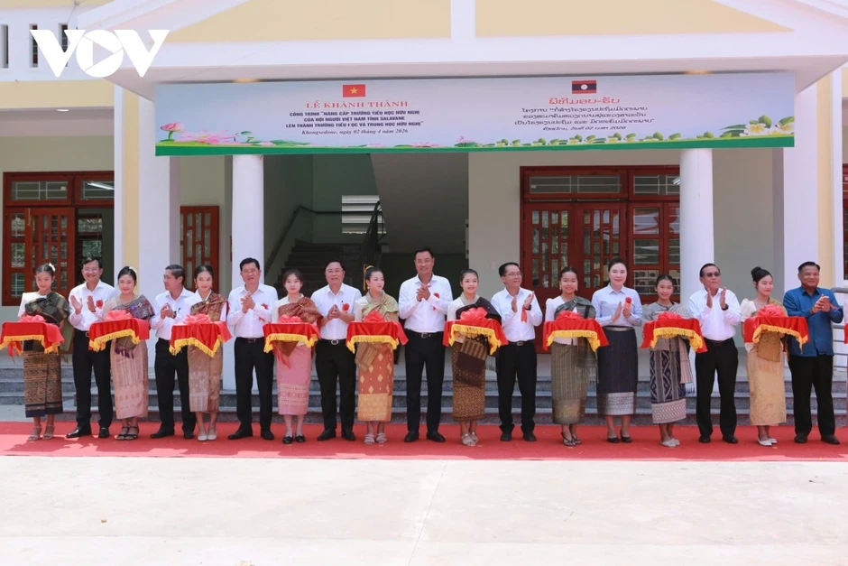 Đà Nẵng bàn giao trường hữu nghị cho Hội người Việt tỉnh Salavanh
