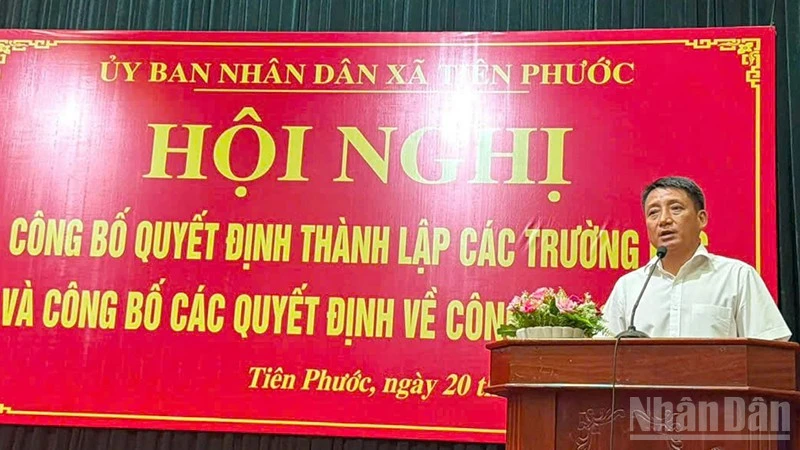 Đà Nẵng: Các địa phương phía nam công bố quyết định thành lập các trường học và công tác cán bộ