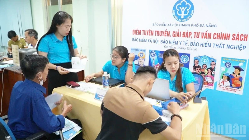 Đà Nẵng: Đa dạng sự lựa chọn điểm thu và nhân viên thu bảo hiểm xã hội từ công cụ hỗ trợ tra cứu Đà Nẵng: Đa dạng sự lựa chọn điểm thu và nhân viên thu bảo hiểm xã hội từ công cụ hỗ trợ tra cứu