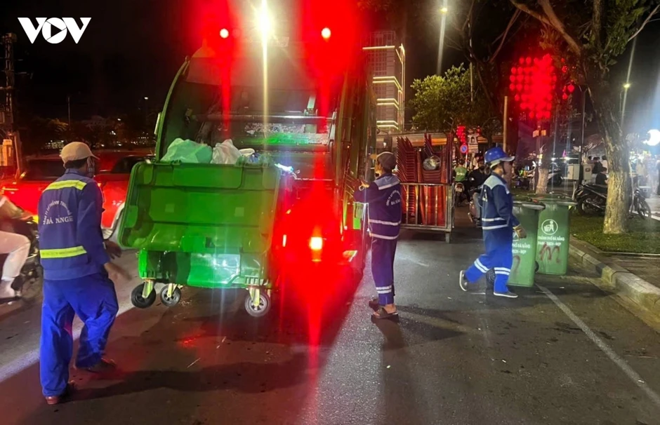 Đà Nẵng giữ phố phường sạch đẹp phục vụ lễ hội pháo hoa và cao điểm du lịch