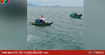 Đà Nẵng: Huy động nhiều lực lượng tìm kiếm 2 người bị sóng cuốn mất tích