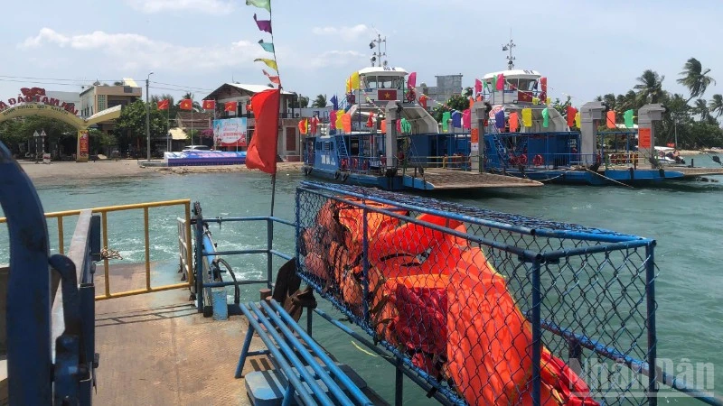 Đà Nẵng: Nghịch lý khi chi tiền tỷ đóng phà mới nhưng vẫn chạy phà cũ Đà Nẵng: Nghịch lý khi chi tiền tỷ đóng phà mới nhưng vẫn chạy phà cũ