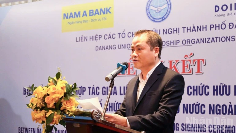 Đà Nẵng: Sáu tổ chức phi chính phủ nước ngoài cam kết tài trợ gần 70 tỷ đồng Đà Nẵng: Sáu tổ chức phi chính phủ nước ngoài cam kết tài trợ gần 70 tỷ đồng