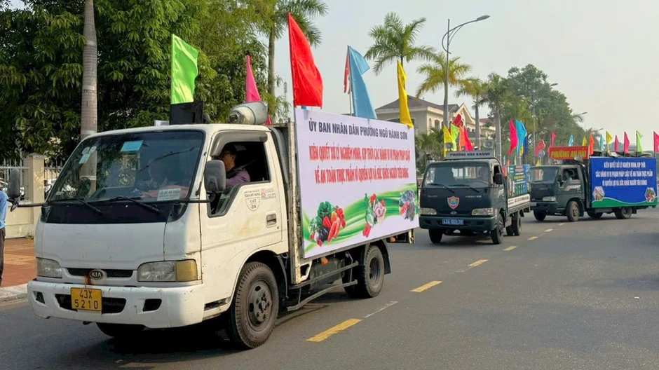 Đà Nẵng siết chặt an toàn thực phẩm từ vỉa hè đến chợ đêm Đà Nẵng siết chặt an toàn thực phẩm từ vỉa hè đến chợ đêm
