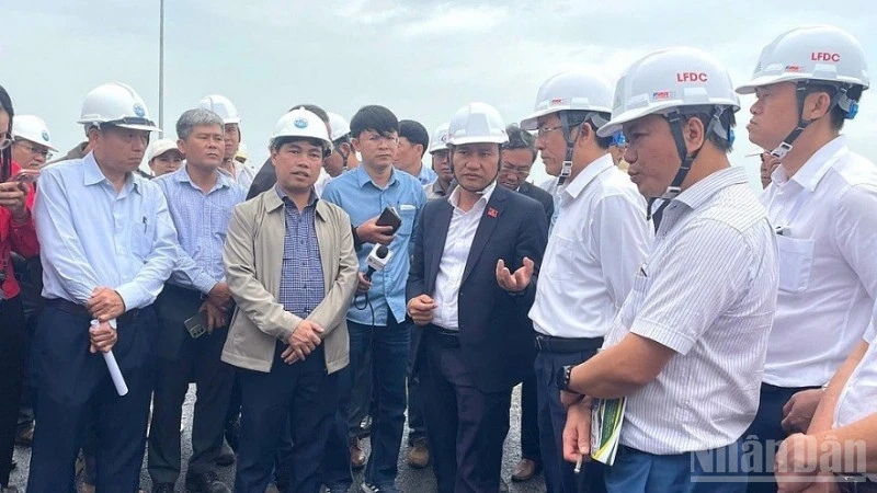Đà Nẵng: Tập trung hoàn thành đường ven biển 129 (Võ Chí Công)