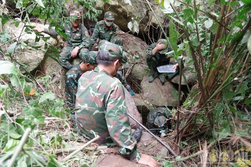 Đà Nẵng: Thêm 2 hài cốt liệt sĩ được tìm thấy tại hang Đá Sập Đà Nẵng: Thêm 2 hài cốt liệt sĩ được tìm thấy tại hang Đá Sập