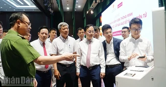 Đà Nẵng thí điểm Trạm dịch vụ công số