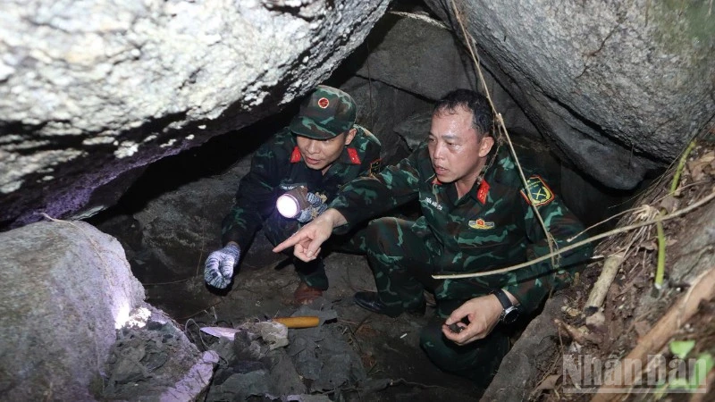 Đà Nẵng tìm thấy 8 hài cốt liệt sĩ tại Hang Đá Sập Đà Nẵng tìm thấy 8 hài cốt liệt sĩ tại Hang Đá Sập