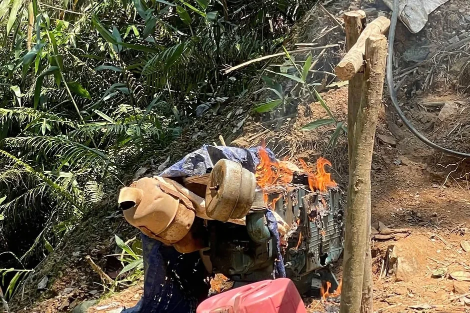 Đà Nẵng: Truy quét, xử lý khai thác khoảng sản trái phép trên địa bàn xã Trà Tân Đà Nẵng: Truy quét, xử lý khai thác khoảng sản trái phép trên địa bàn xã Trà Tân