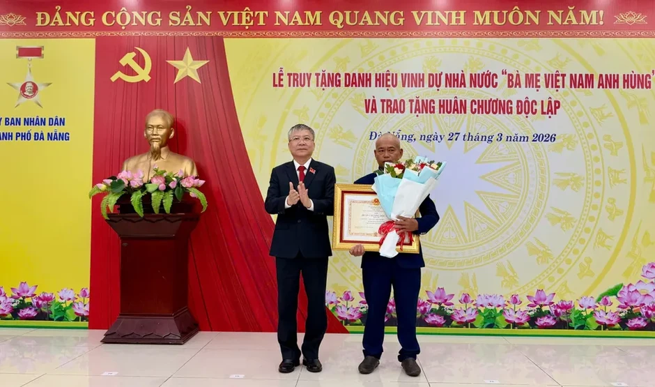 Đà Nẵng truy tặng 12 Mẹ Việt Nam Anh hùng, trao Huân chương Độc lập hạng Ba Đà Nẵng truy tặng 12 Mẹ Việt Nam Anh hùng, trao Huân chương Độc lập hạng Ba