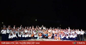 Đặc sắc đêm giao lưu nghệ thuật “Nghệ sĩ vì biển, đảo quê hương”