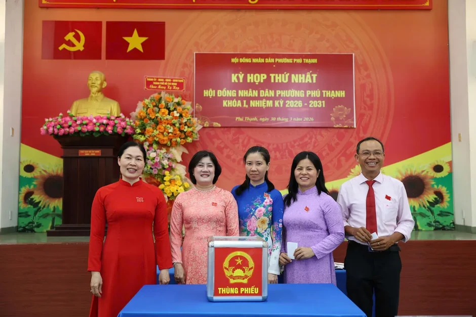 Đại biểu HĐND TP Hồ Chí Minh biến chương trình thành hành động sau khi trúng cử Đại biểu HĐND TP Hồ Chí Minh biến chương trình thành hành động sau khi trúng cử