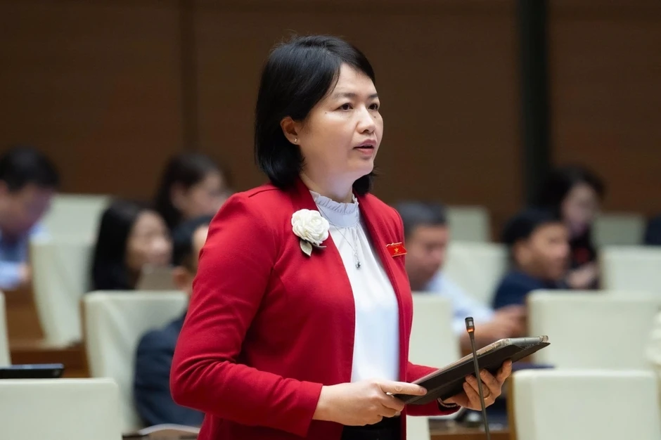 Đại biểu Quốc hội đề nghị cấm hoặc hạn chế trẻ em dùng mạng xã hội Đại biểu Quốc hội đề nghị cấm hoặc hạn chế trẻ em dùng mạng xã hội