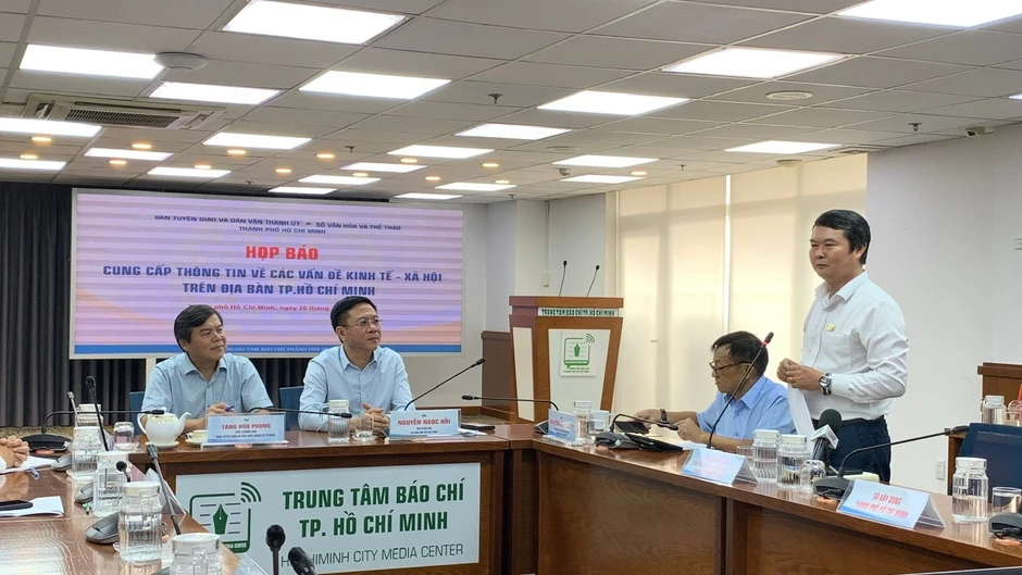 Đại dự án tại TP.HCM thiếu nghiêm trọng nhựa đường và cát để thi công Đại dự án tại TP.HCM thiếu nghiêm trọng nhựa đường và cát để thi công