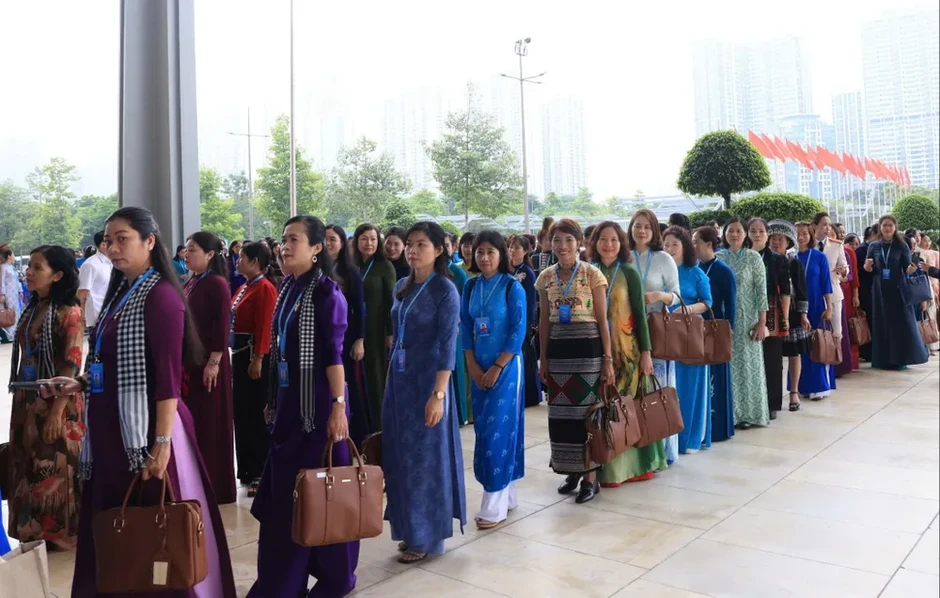 Đại hội đại biểu Phụ nữ toàn quốc lần thứ XIV bước vào ngày làm việc đầu tiên