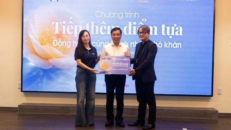 Đài truyền hình Việt Nam hỗ trợ gần 550 triệu đồng cho bệnh nhân có hoàn cảnh khó khăn
