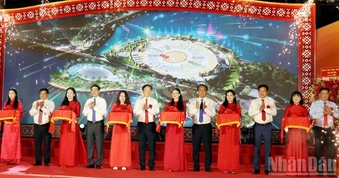 Đại tướng Phan Văn Giang dự Lễ khánh thành quảng trường trung tâm Gia Nghĩa-Lâm Đồng