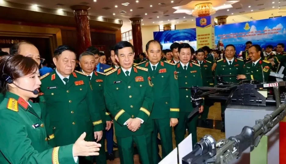 Đại tướng Phan Văn Giang: Phát triển khoa học công nghệ là động lực nâng cao sức mạnh chiến đấu của Quân đội Đại tướng Phan Văn Giang: Phát triển khoa học công nghệ là động lực nâng cao sức mạnh chiến đấu của Quân đội