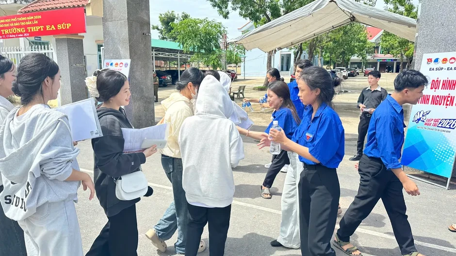 Đắk Lắk: Bữa cơm yêu thương tiếp sức thí sinh vùng sâu, vùng biên thi THPT 2026 Đắk Lắk: Bữa cơm yêu thương tiếp sức thí sinh vùng sâu, vùng biên thi THPT 2026
