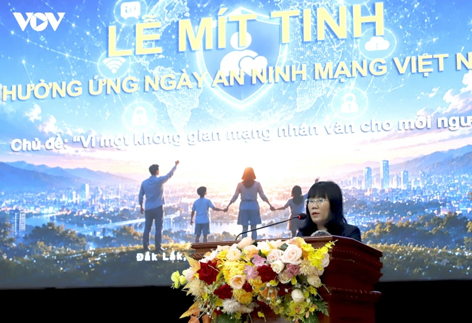 Đắk Lắk hướng tới mô hình an ninh mạng lấy con người làm trung tâm Đắk Lắk hướng tới mô hình an ninh mạng lấy con người làm trung tâm