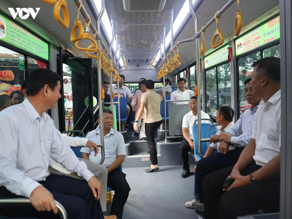 Đắk Lắk khai trương tuyến xe buýt điện đầu tiên dài 100 km Đắk Lắk khai trương tuyến xe buýt điện đầu tiên dài 100 km