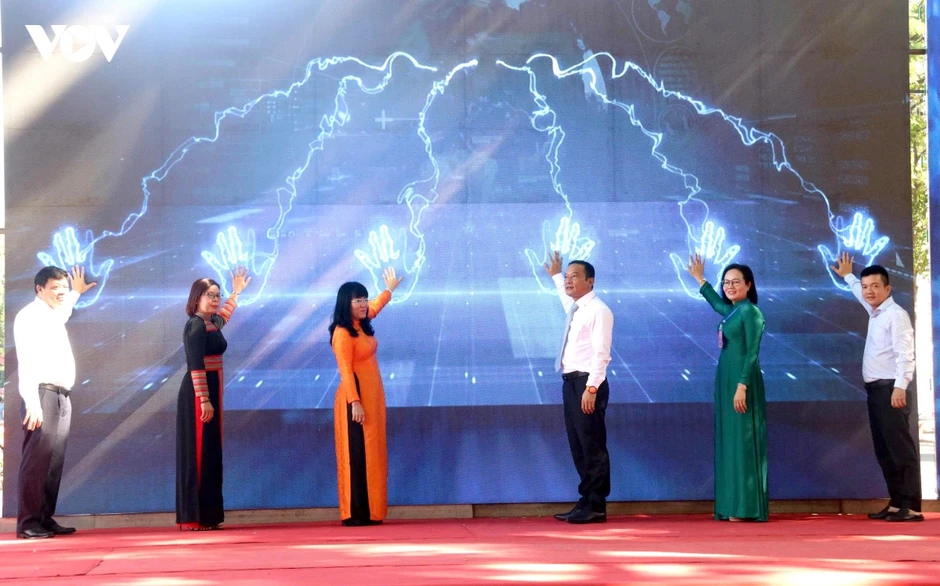 Đắk Lắk phát động chiến dịch truyền thông về bình đẳng giới trong thời đại số Đắk Lắk phát động chiến dịch truyền thông về bình đẳng giới trong thời đại số