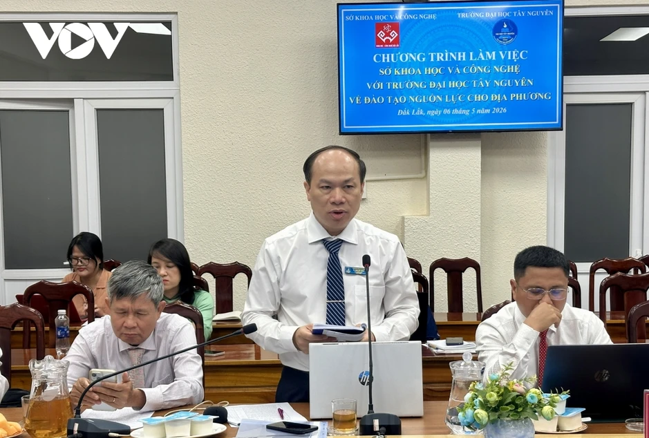 Đắk Lắk thúc đẩy đào tạo nhân lực chất lượng cao về chuyển đổi số Đắk Lắk thúc đẩy đào tạo nhân lực chất lượng cao về chuyển đổi số