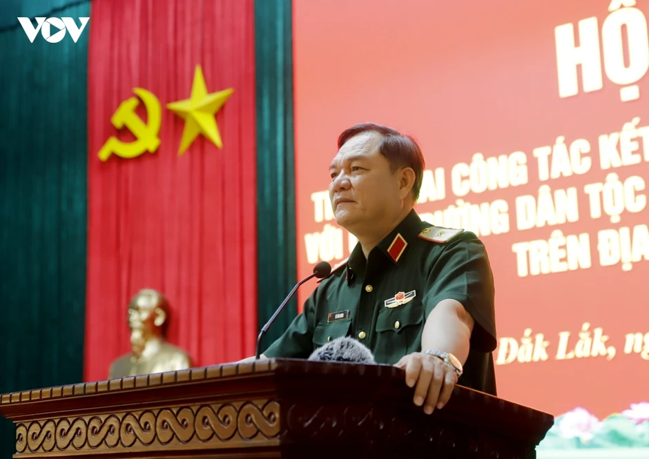 Đắk Lắk triển khai kết nghĩa giữa đơn vị Quân đội với trường dân tộc nội trú Đắk Lắk triển khai kết nghĩa giữa đơn vị Quân đội với trường dân tộc nội trú