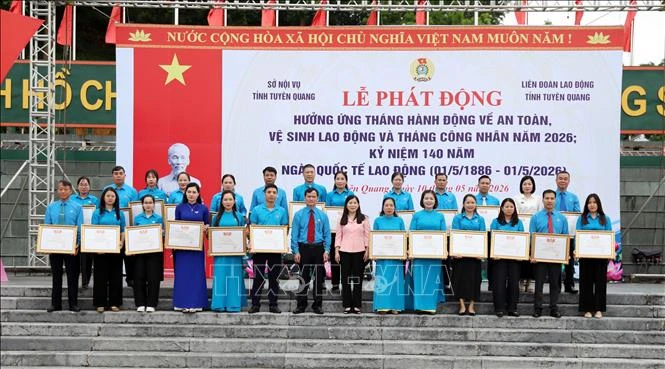 Đảm bảo an toàn trong sản xuất, vệ sinh lao động trong kỷ nguyên số Đảm bảo an toàn trong sản xuất, vệ sinh lao động trong kỷ nguyên số