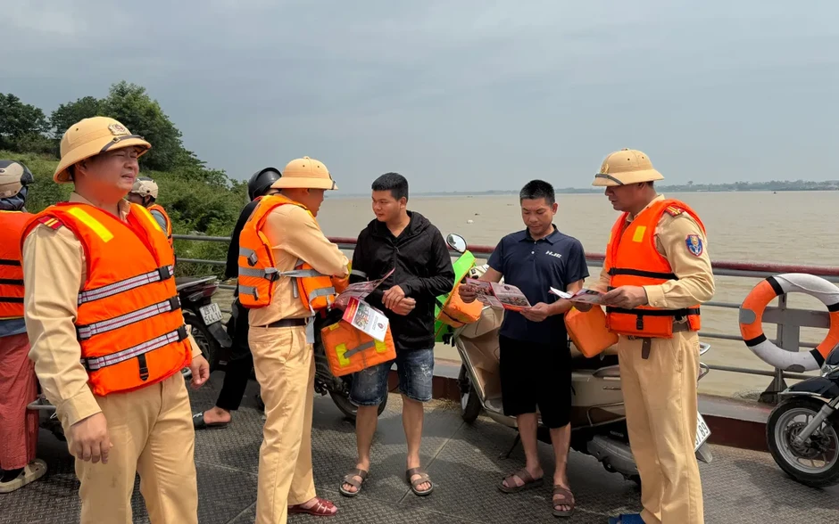 Đảm bảo an toàn tuyệt đối trên các tuyến sông Thủ đô dịp nghỉ lễ