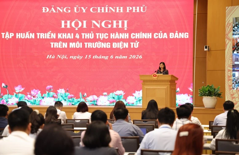 Đảng bộ Chính phủ triển khai 4 thủ tục hành chính của Đảng trên môi trường điện tử Đảng bộ Chính phủ triển khai 4 thủ tục hành chính của Đảng trên môi trường điện tử