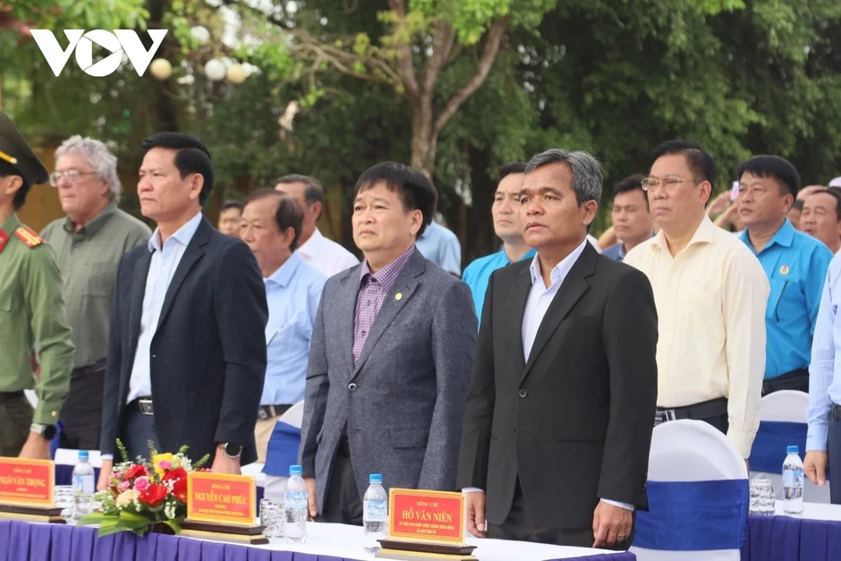 Dâng hương tưởng niệm 58 năm ngày 504 đồng bào Sơn Mỹ bị thảm sát Dâng hương tưởng niệm 58 năm ngày 504 đồng bào Sơn Mỹ bị thảm sát