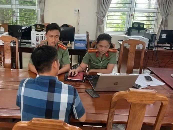 Đăng video sai sự thật về Bệnh viện Bạch Mai cơ sở Ninh Bình, bị phạt 10 triệu đồng Đăng video sai sự thật về Bệnh viện Bạch Mai cơ sở Ninh Bình, bị phạt 10 triệu đồng