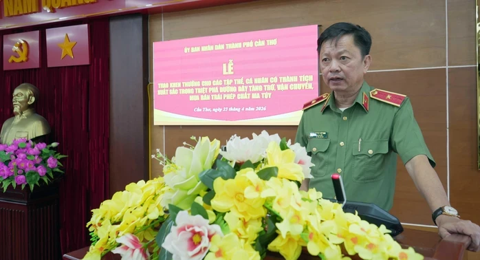 Đánh sập 3 vụ mua bán ma túy từ Campuchia vào Cần Thơ, bắt 38 đối tượng Đánh sập 3 vụ mua bán ma túy từ Campuchia vào Cần Thơ, bắt 38 đối tượng