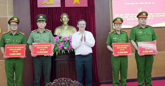 Đánh sập 3 vụ mua bán ma túy từ Campuchia vào Cần Thơ, bắt 38 đối tượng