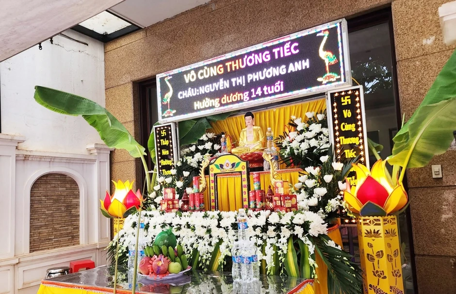 Danh tính 4 nạn nhân tử vong trong vụ xe khách lao khỏi cao tốc Pháp Vân - Cầu Giẽ Danh tính 4 nạn nhân tử vong trong vụ xe khách lao khỏi cao tốc Pháp Vân - Cầu Giẽ