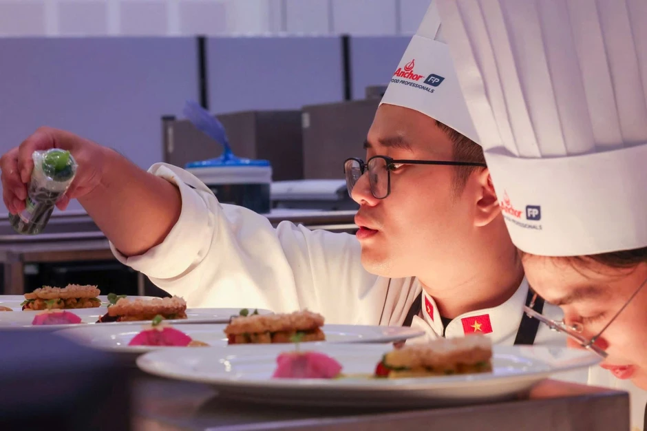Đầu bếp Việt lần đầu vào top 8 thế giới tại Global Chefs Challenge 2026 Đầu bếp Việt lần đầu vào top 8 thế giới tại Global Chefs Challenge 2026