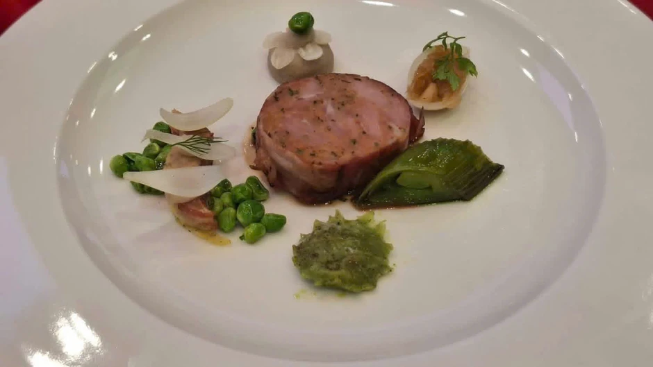Đầu bếp Việt lần đầu vào top 8 thế giới tại Global Chefs Challenge 2026 Đầu bếp Việt lần đầu vào top 8 thế giới tại Global Chefs Challenge 2026