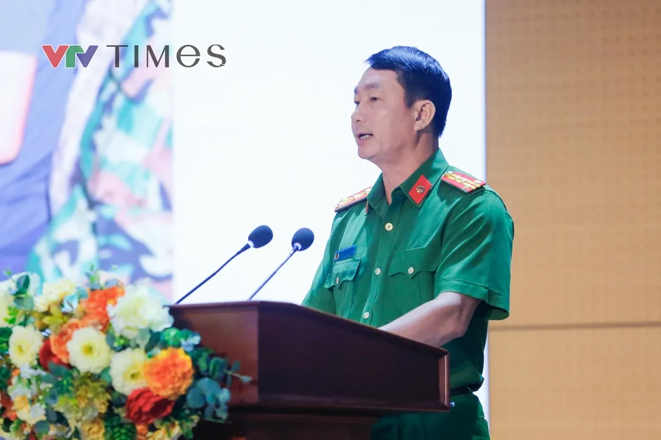 Đấu tranh tội phạm ma túy phải đánh cả đường dây, bắt đối tượng cầm đầu, truy xét tận cùng Đấu tranh tội phạm ma túy phải đánh cả đường dây, bắt đối tượng cầm đầu, truy xét tận cùng